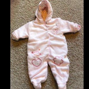 Insulated & Fuzzy Bunting/Sherpa - 6/9 months